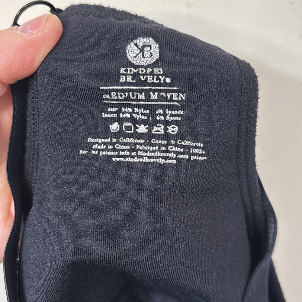 Kindred Bravely Sublime Hands-Free Pumping & Nursing Sports Bra Size Medium - Picture 8 of 9
